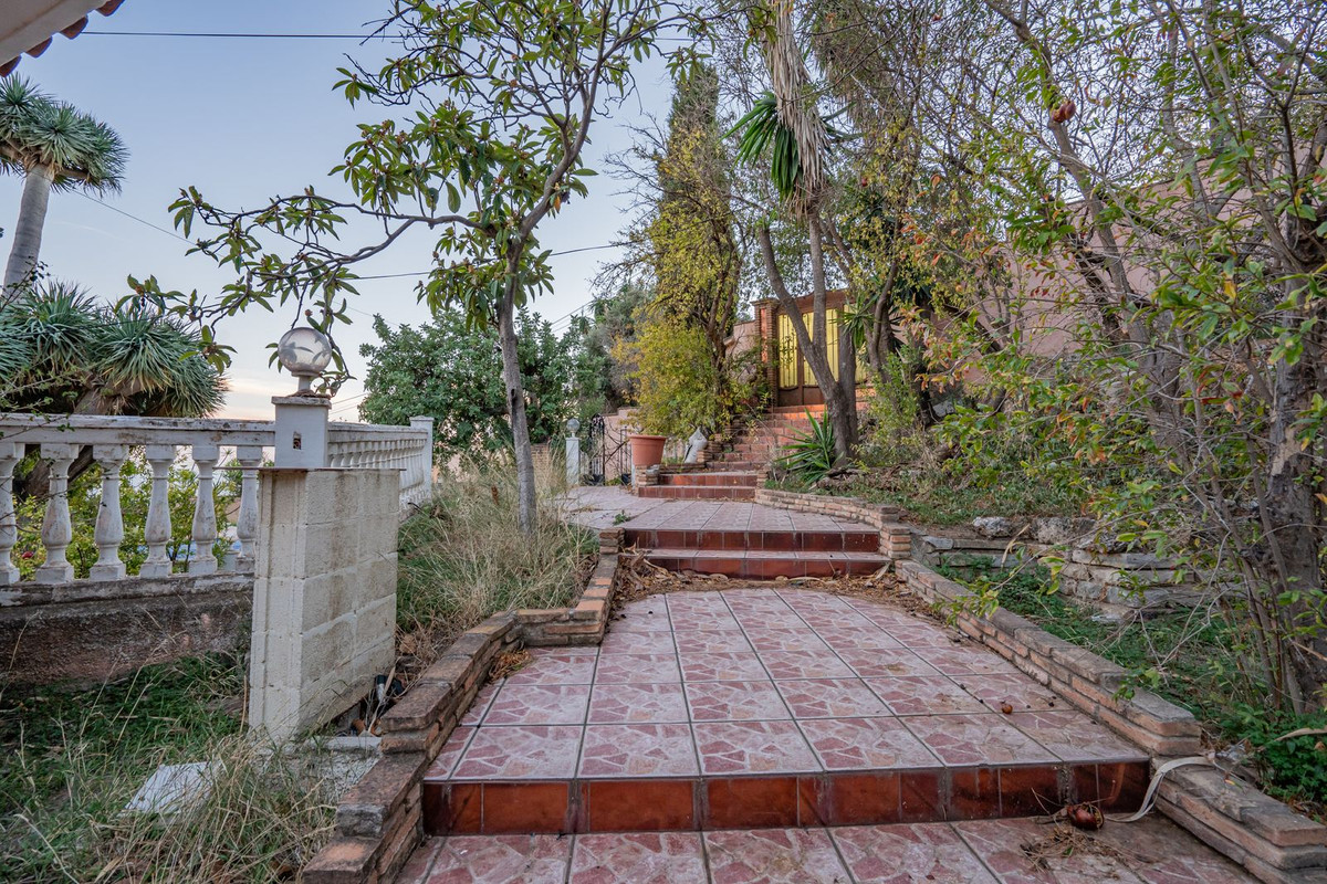 Se vende Villa - Chalet de 6 dormitorios en Costa Del Sol, Málaga, España