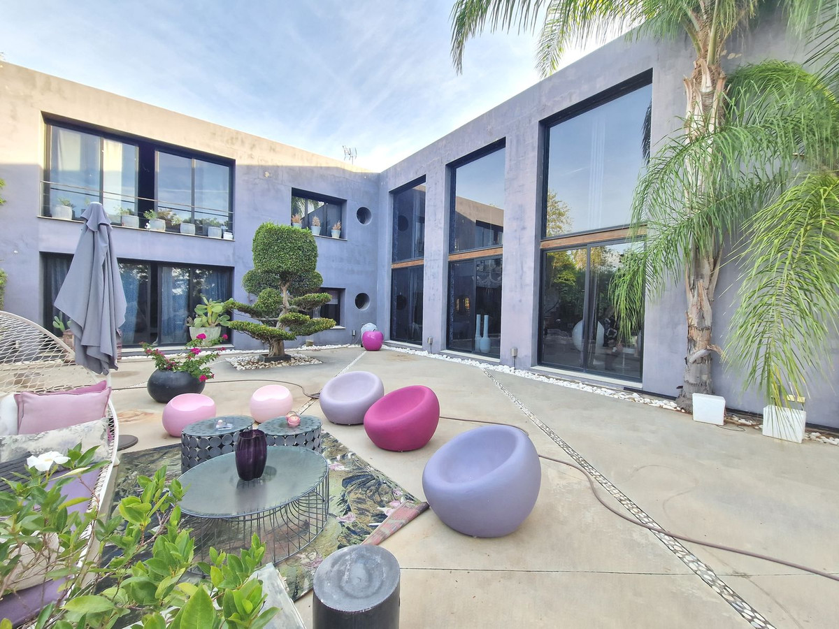 5 Bed Townhouse for sale in Estepona Costa Del Sol, Málaga, Spain