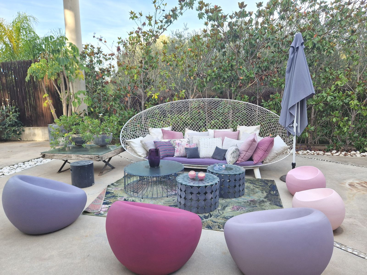 5 Bed Townhouse for sale in Estepona Costa Del Sol, Málaga, Spain