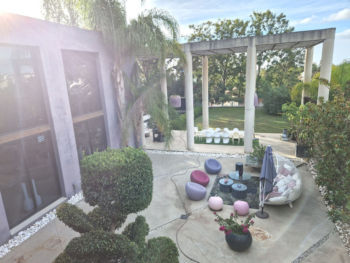 5 Bed Townhouse for sale in Estepona Costa Del Sol, Málaga, Spain
