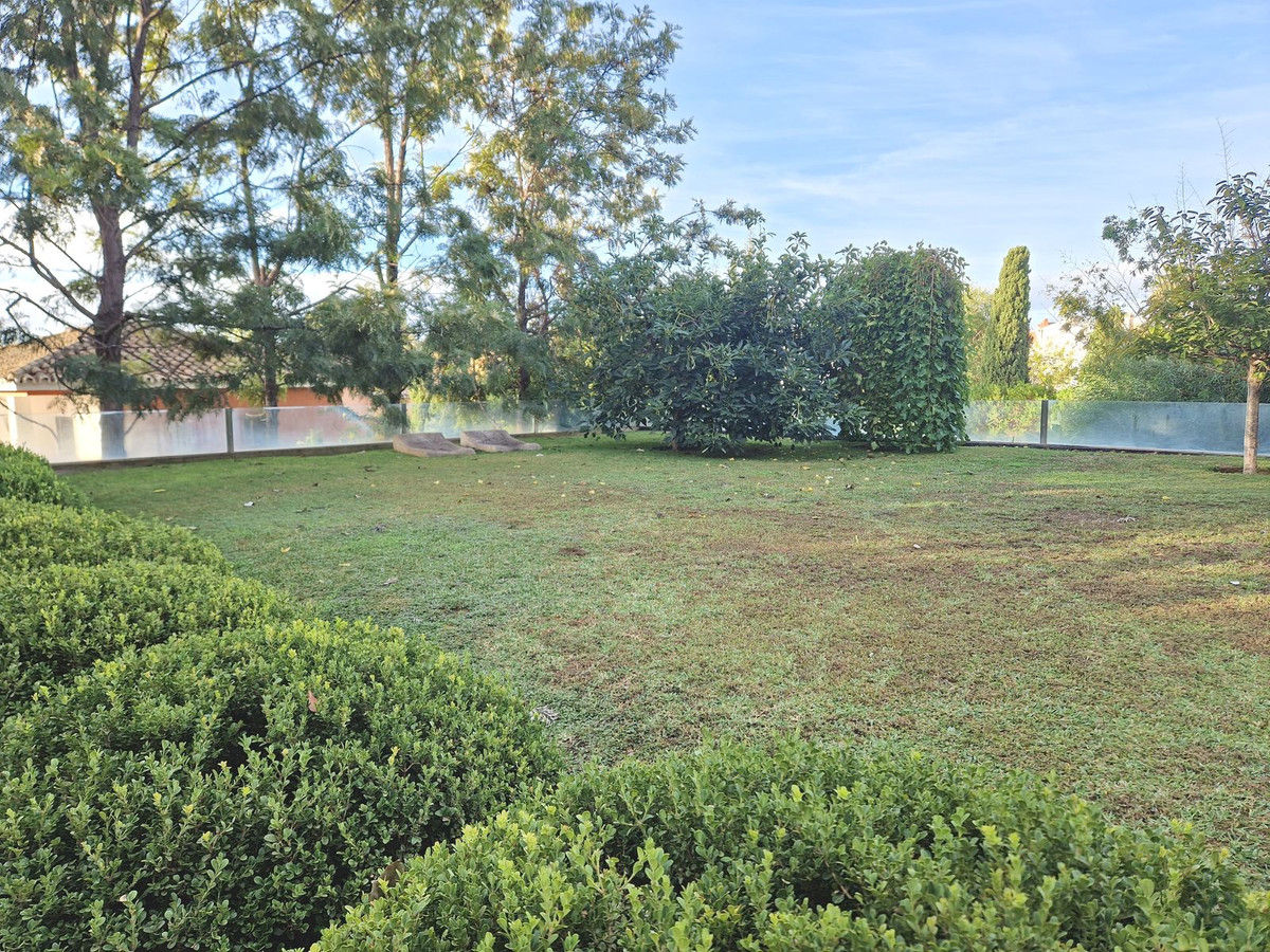 5 Bed Townhouse for sale in Estepona Costa Del Sol, Málaga, Spain