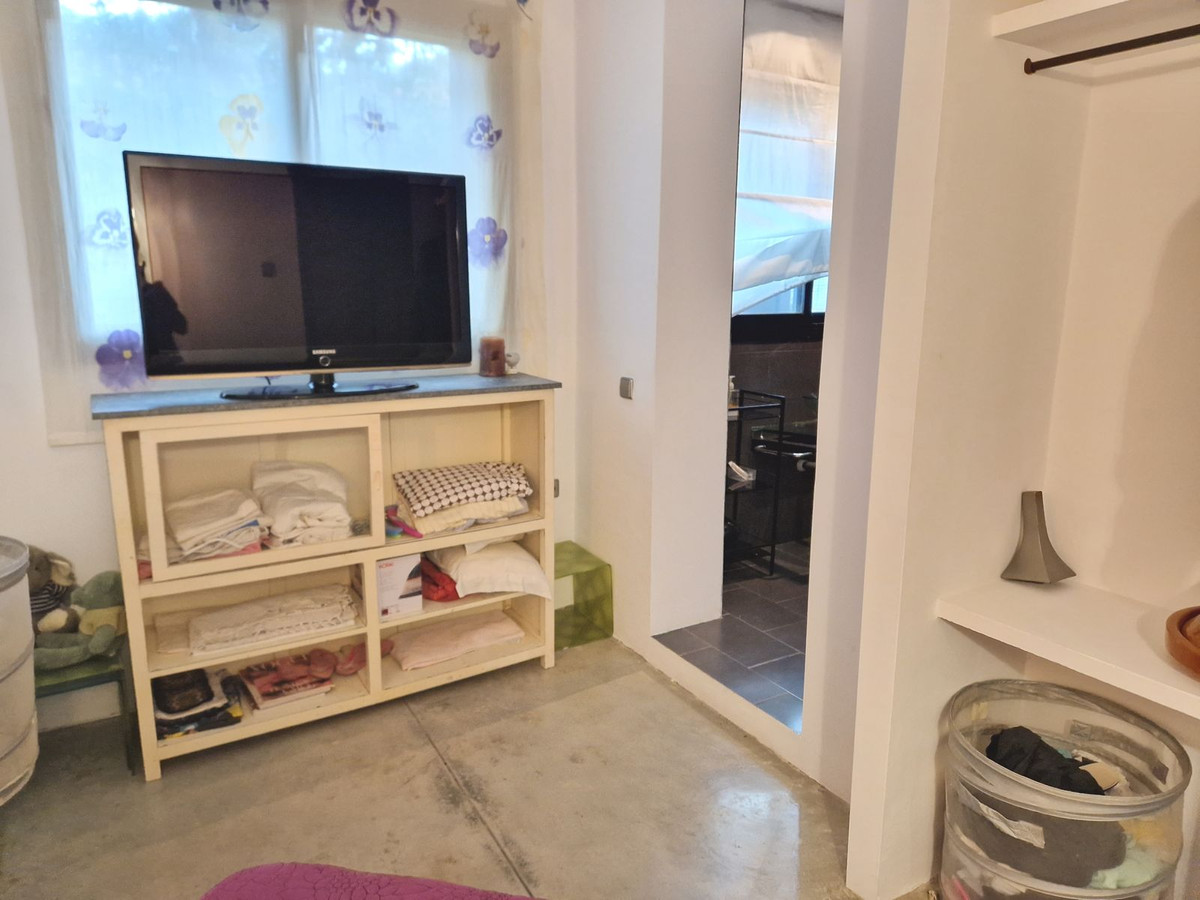 5 Bed Townhouse for sale in Estepona Costa Del Sol, Málaga, Spain