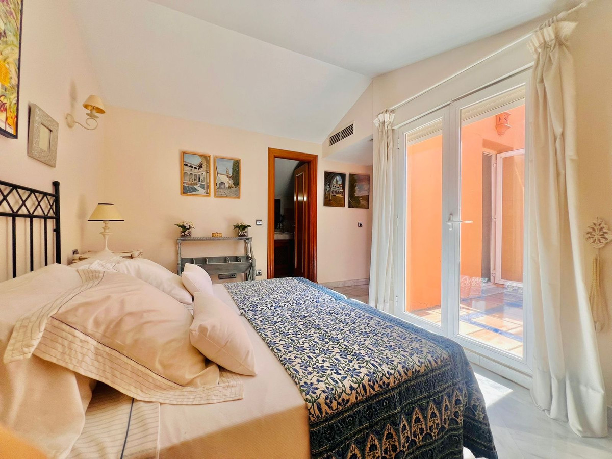 3 Bed Townhouse for sale in The Golden Mile Costa Del Sol, Málaga, Spain