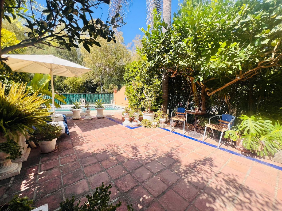 3 Bed Townhouse for sale in The Golden Mile Costa Del Sol, Málaga, Spain