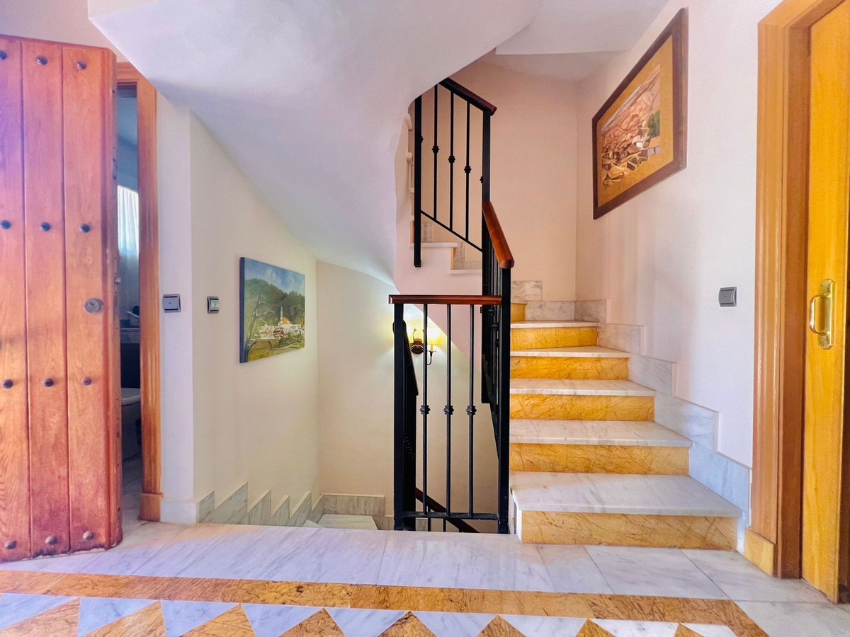 3 Bed Townhouse for sale in The Golden Mile Costa Del Sol, Málaga, Spain