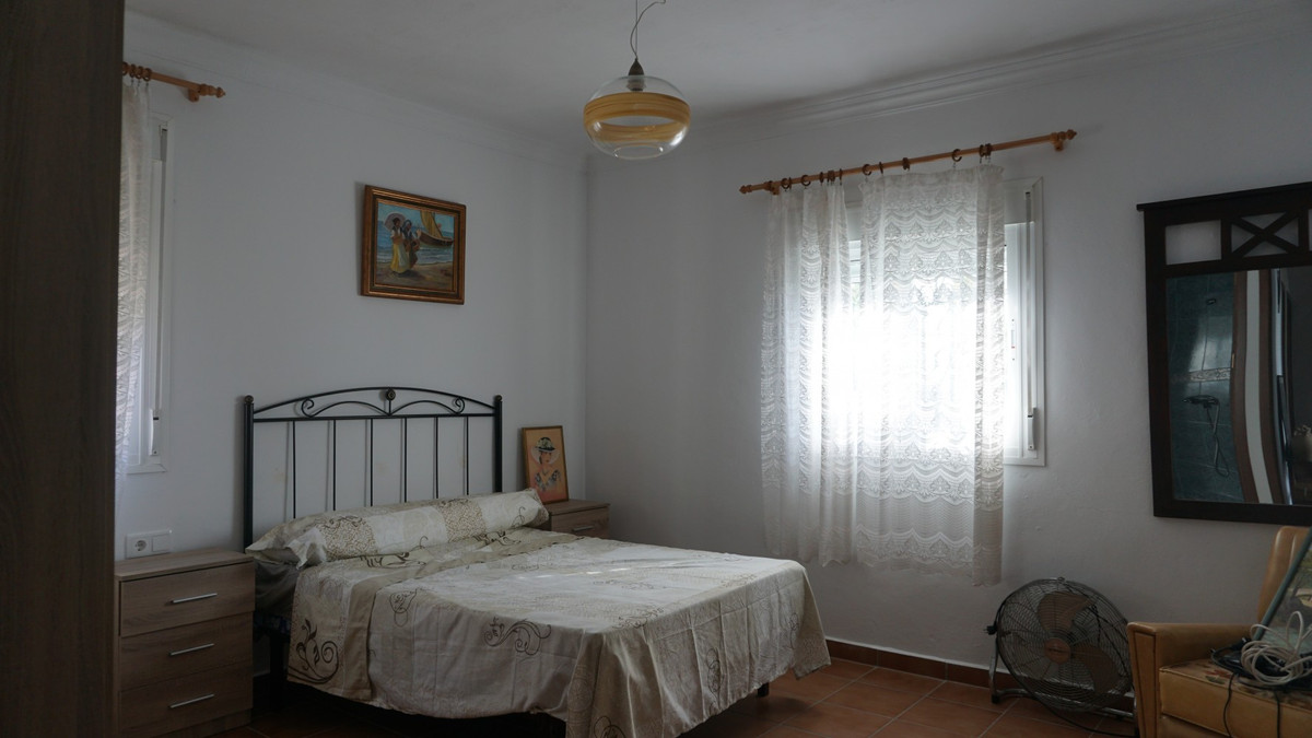 Se vende Finca - Cortijo de 5 dormitorios en Costa Del Sol East, Málaga, España