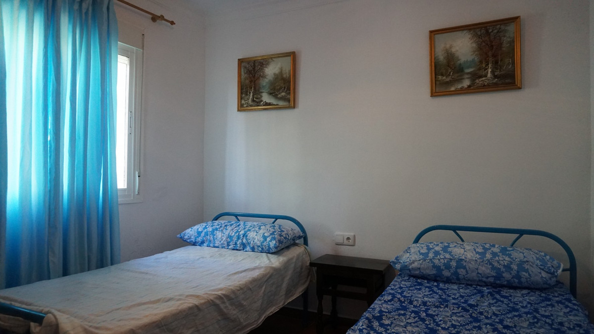 Se vende Finca - Cortijo de 5 dormitorios en Costa Del Sol East, Málaga, España