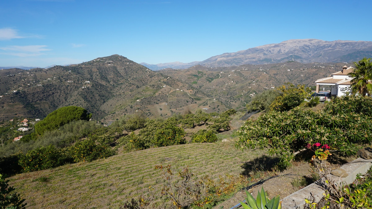 Se vende Finca - Cortijo de 5 dormitorios en Costa Del Sol East, Málaga, España