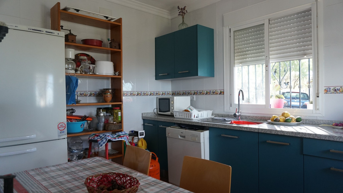 Se vende Finca - Cortijo de 5 dormitorios en Costa Del Sol East, Málaga, España