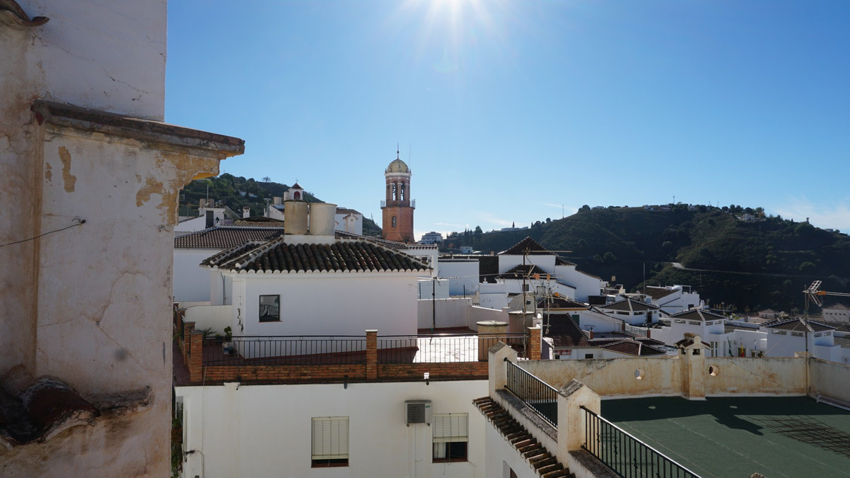 Se vende Pareada de 5 dormitorios en Costa Del Sol East, Málaga, España
