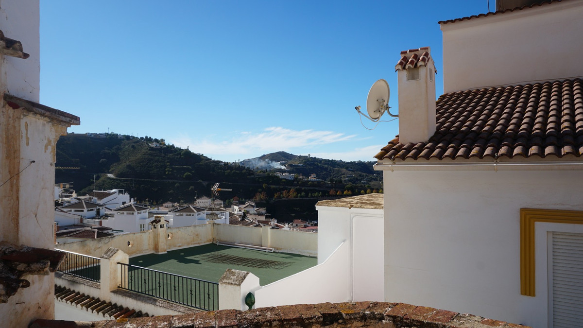 Se vende Pareada de 5 dormitorios en Costa Del Sol East, Málaga, España
