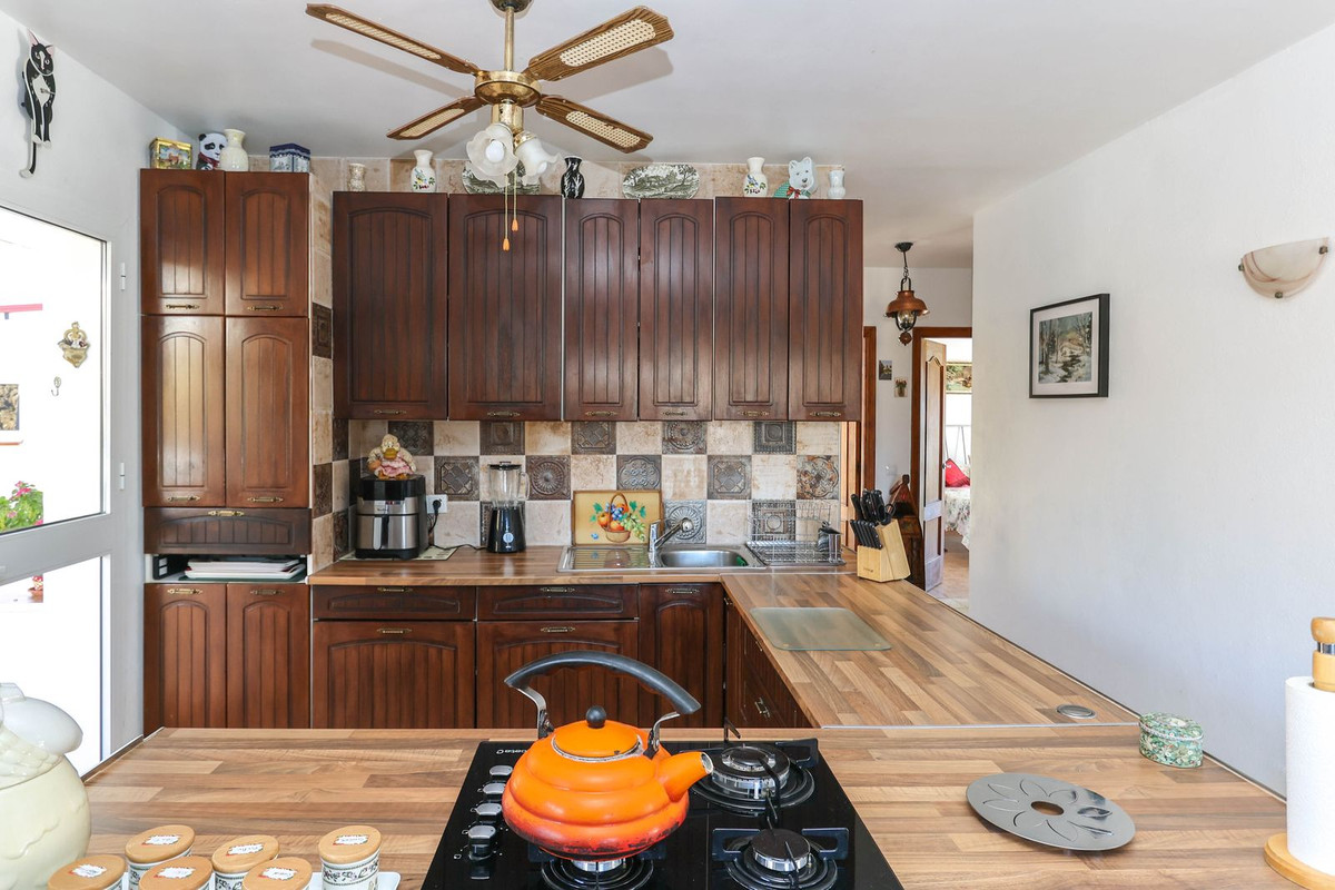 Se vende Villa - Chalet de 3 dormitorios en Costa Del Sol, Málaga, España