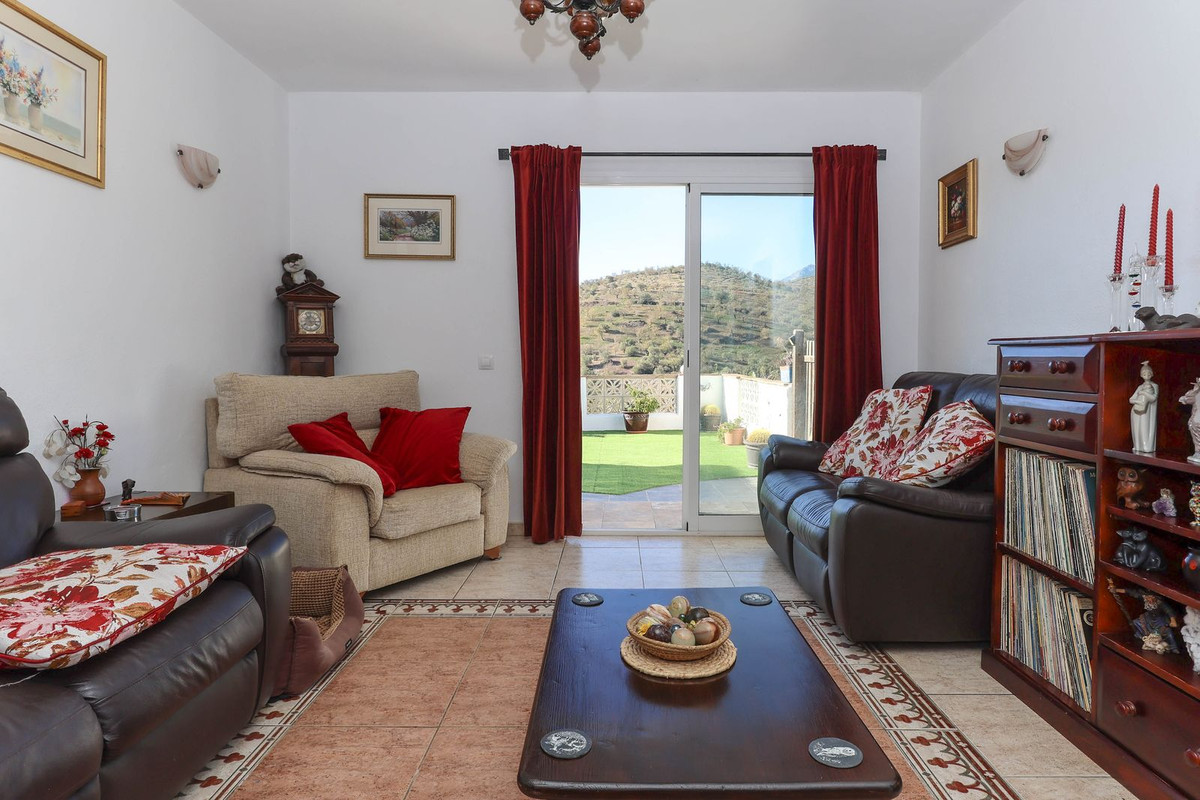 Se vende Villa - Chalet de 3 dormitorios en Costa Del Sol, Málaga, España