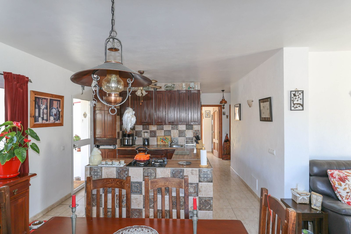 Se vende Villa - Chalet de 3 dormitorios en Costa Del Sol, Málaga, España