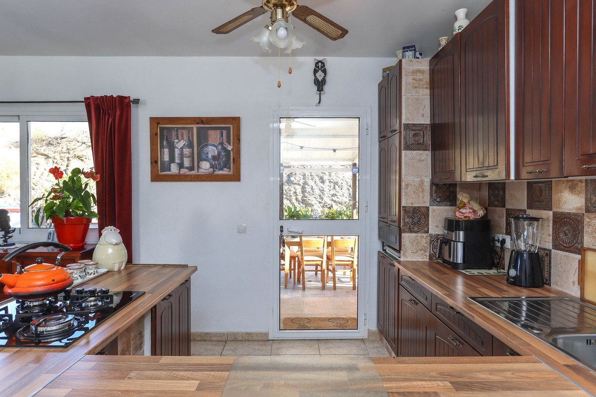 Se vende Villa - Chalet de 3 dormitorios en Costa Del Sol, Málaga, España