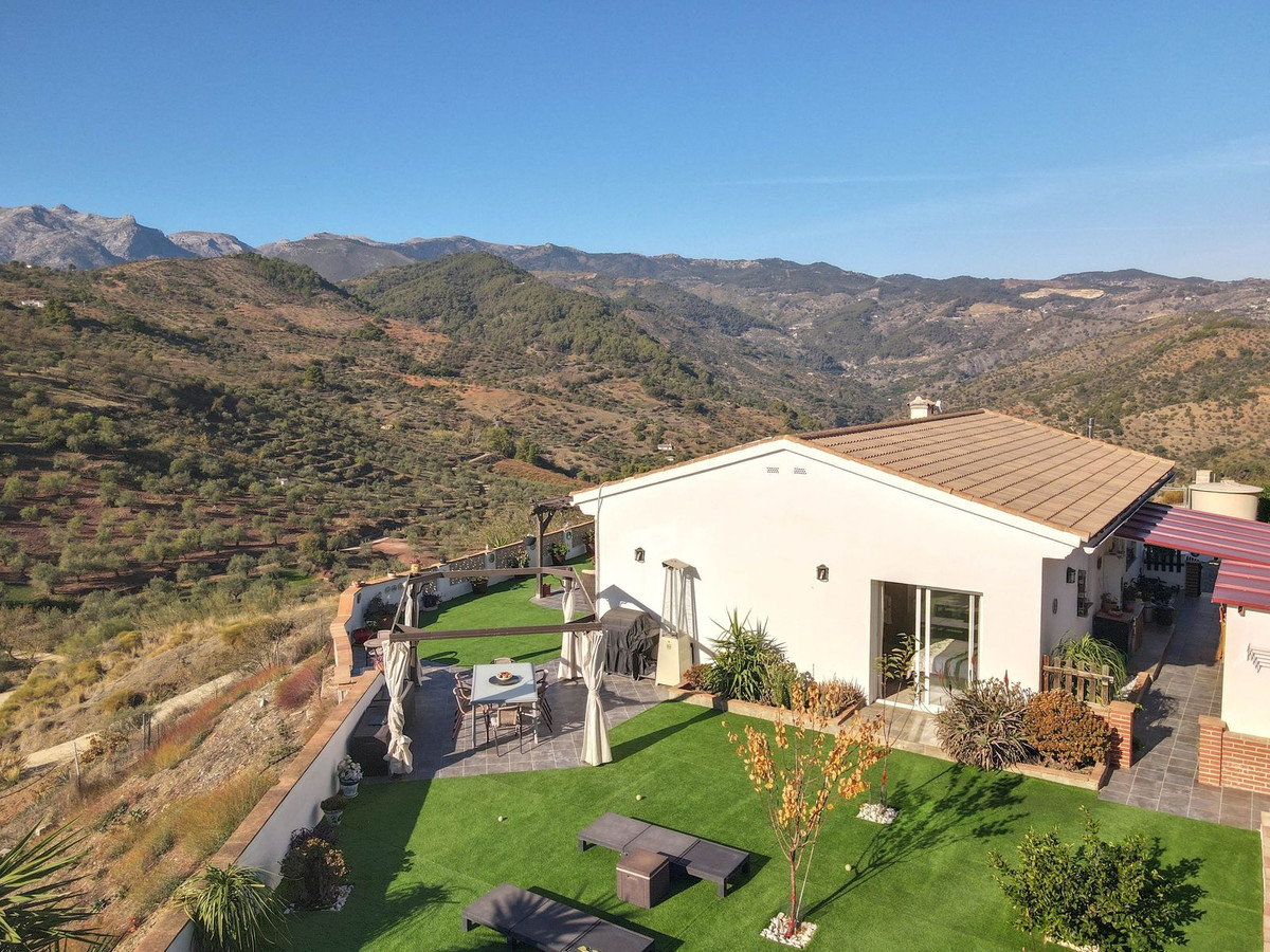 Se vende Villa - Chalet de 3 dormitorios en Costa Del Sol, Málaga, España