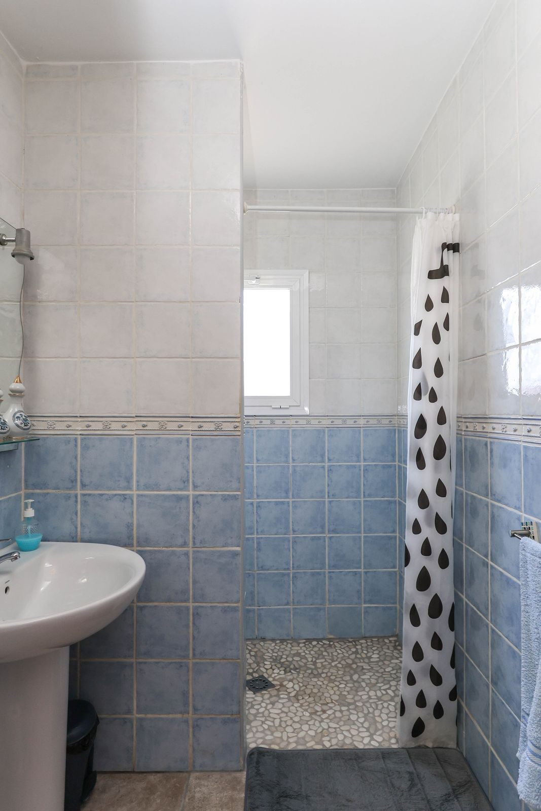 Se vende Villa - Chalet de 3 dormitorios en Costa Del Sol, Málaga, España