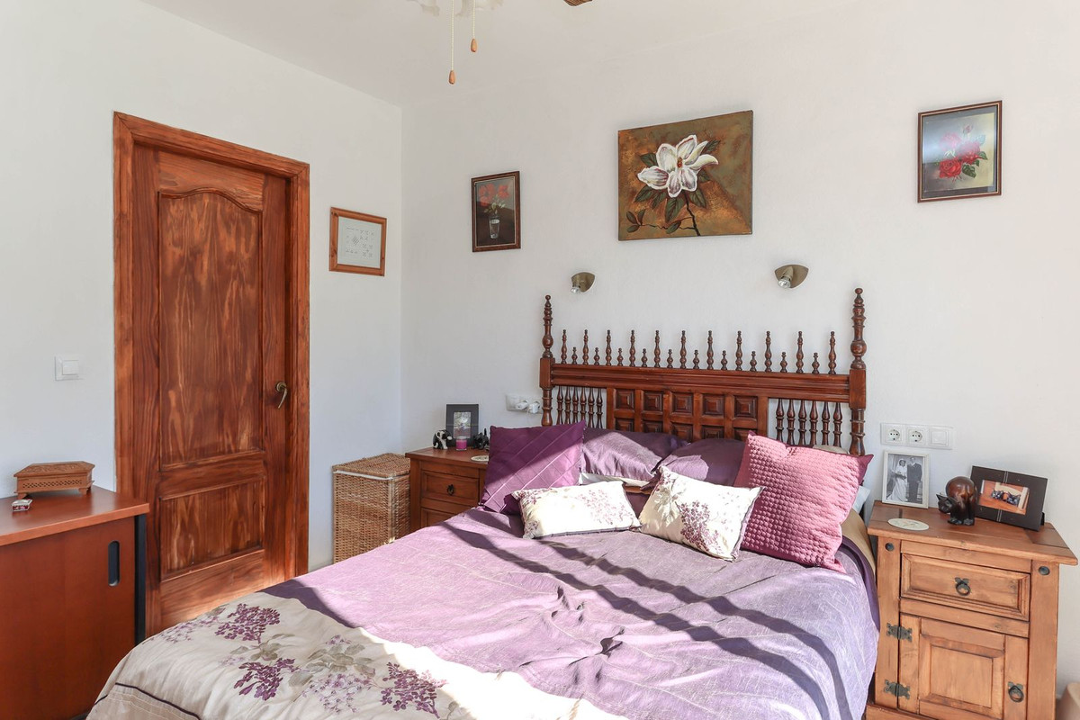 Se vende Villa - Chalet de 3 dormitorios en Costa Del Sol, Málaga, España