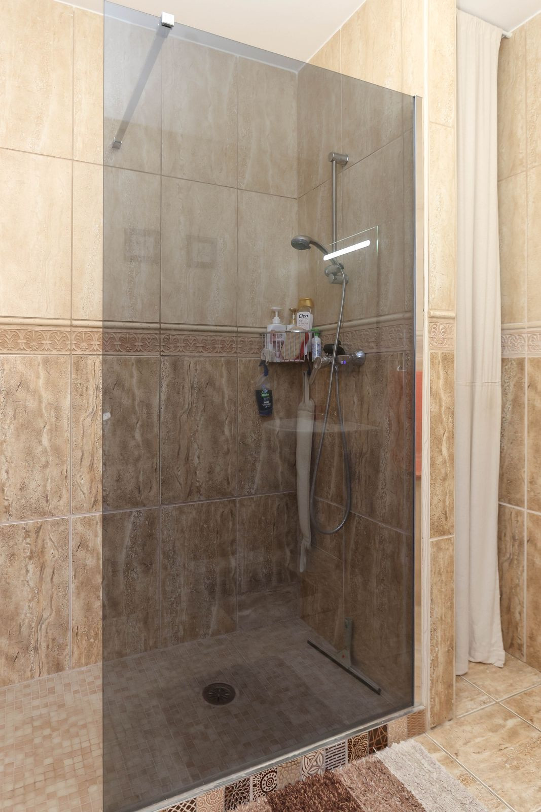 Se vende Villa - Chalet de 3 dormitorios en Costa Del Sol, Málaga, España