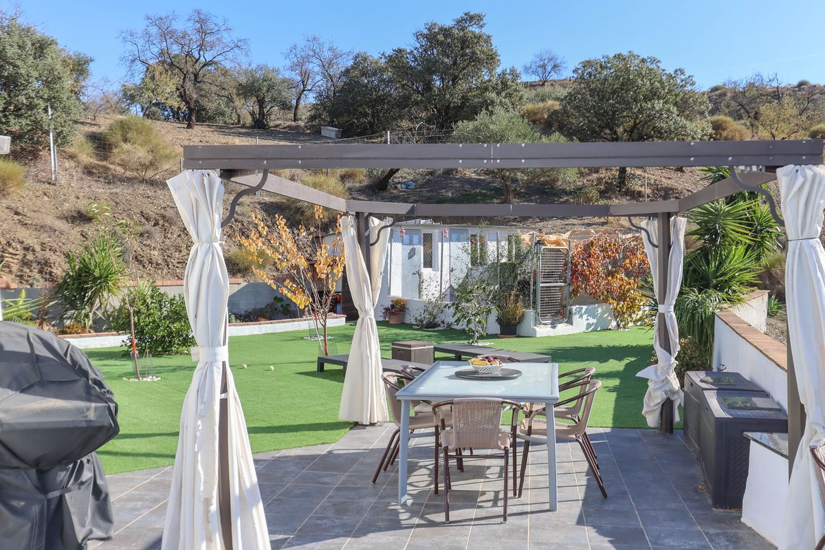 Se vende Villa - Chalet de 3 dormitorios en Costa Del Sol, Málaga, España