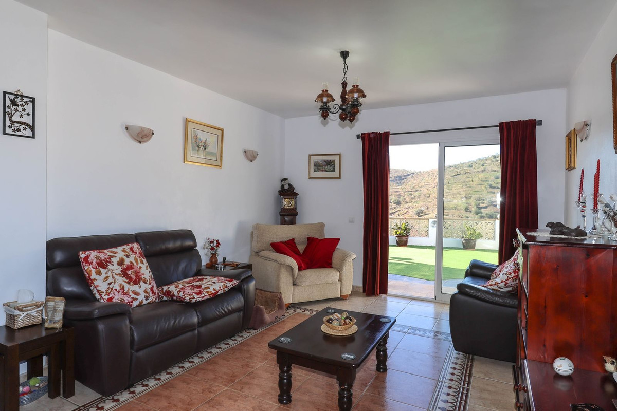 Se vende Villa - Chalet de 3 dormitorios en Costa Del Sol, Málaga, España
