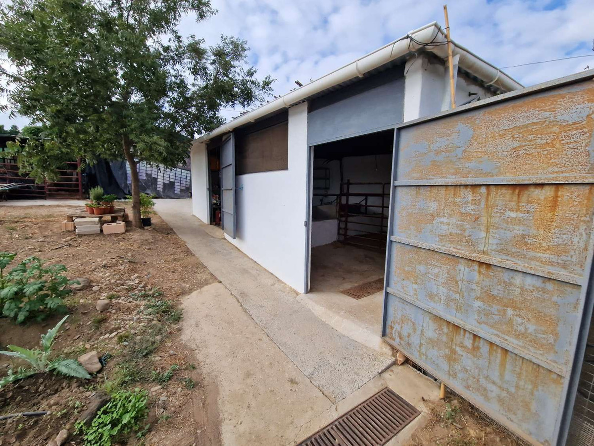 Se vende Finca - Cortijo de 7 dormitorios en Costa Del Sol, Málaga, España