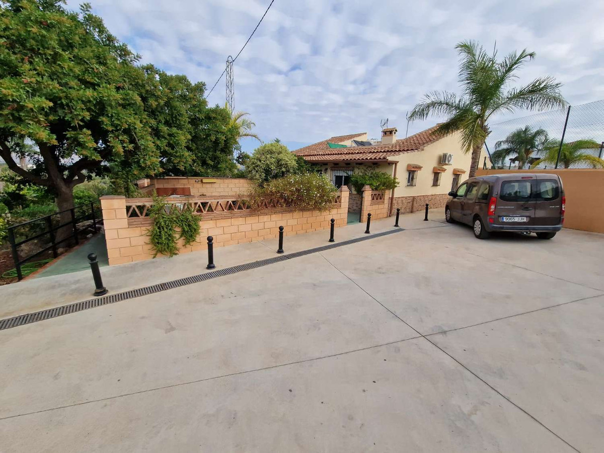 Se vende Finca - Cortijo de 7 dormitorios en Costa Del Sol, Málaga, España