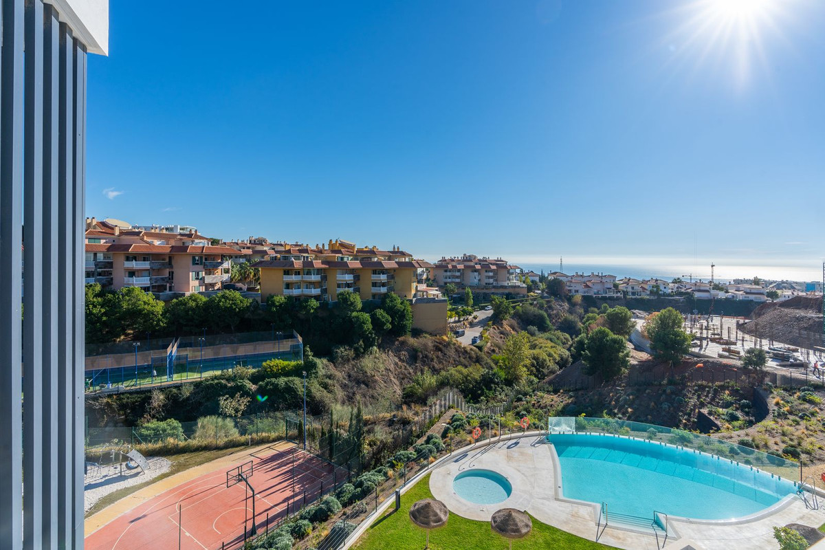 3 Bed Apartment for sale in Fuengirola Costa Del Sol, Málaga, Spain