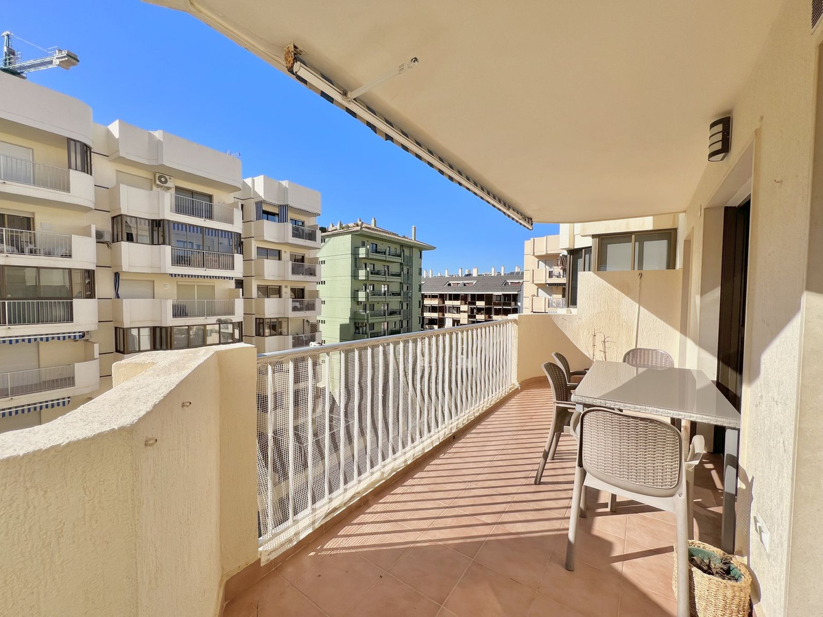Se vende Apartamento Planta Media de 2 dormitorios en Costa Del Sol, Málaga, España
