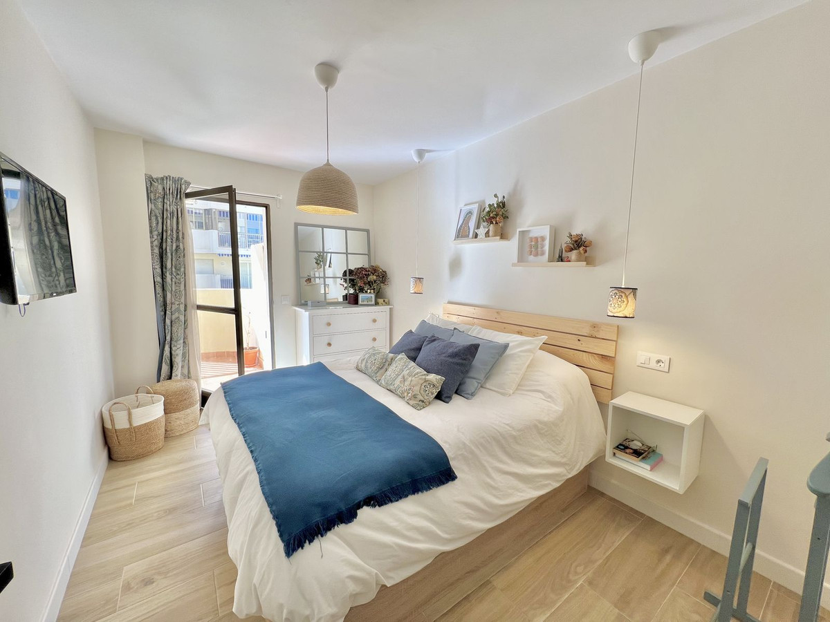 Se vende Apartamento Planta Media de 2 dormitorios en Costa Del Sol, Málaga, España