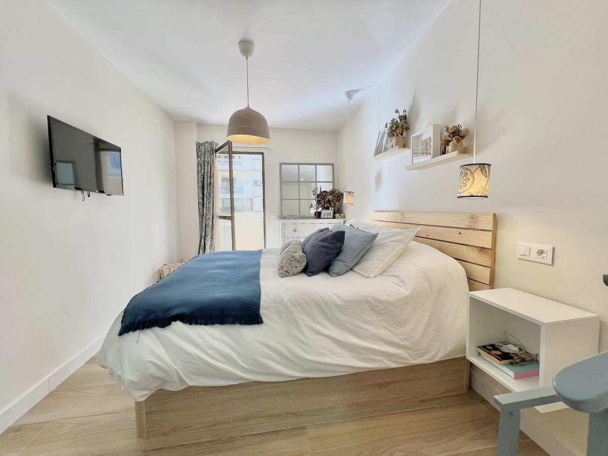 Se vende Apartamento Planta Media de 2 dormitorios en Costa Del Sol, Málaga, España