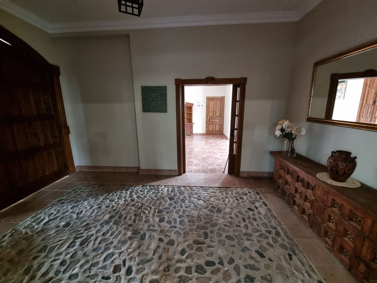 15 Bed Townhouse for sale in Málaga Costa Del Sol, Málaga, Spain