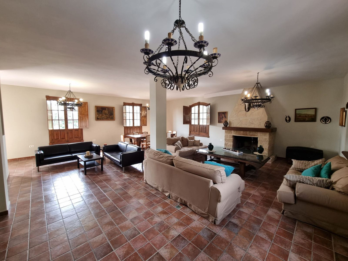 15 Bed Townhouse for sale in Málaga Costa Del Sol, Málaga, Spain