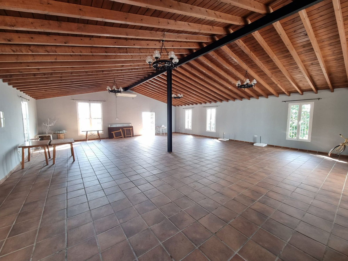 15 Bed Townhouse for sale in Málaga Costa Del Sol, Málaga, Spain