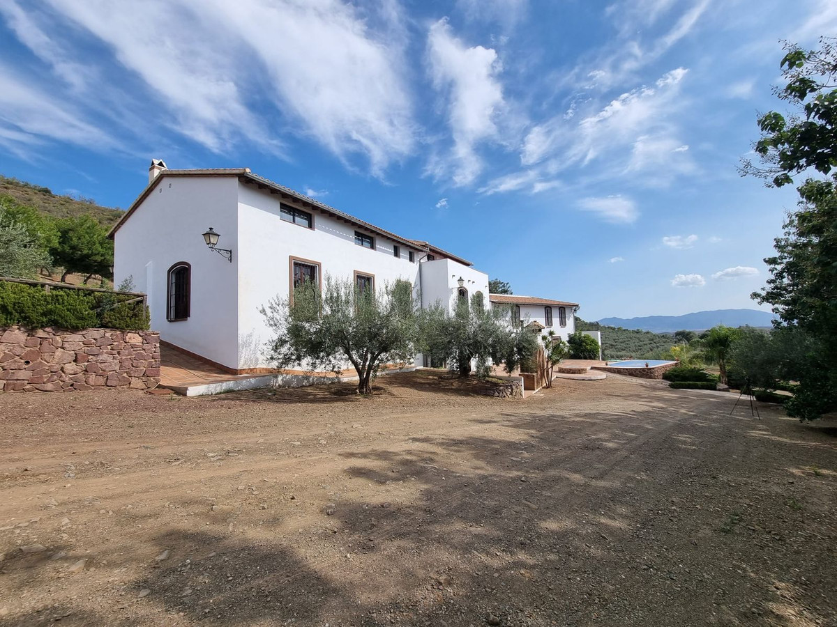 15 Bed Townhouse for sale in Málaga Costa Del Sol, Málaga, Spain