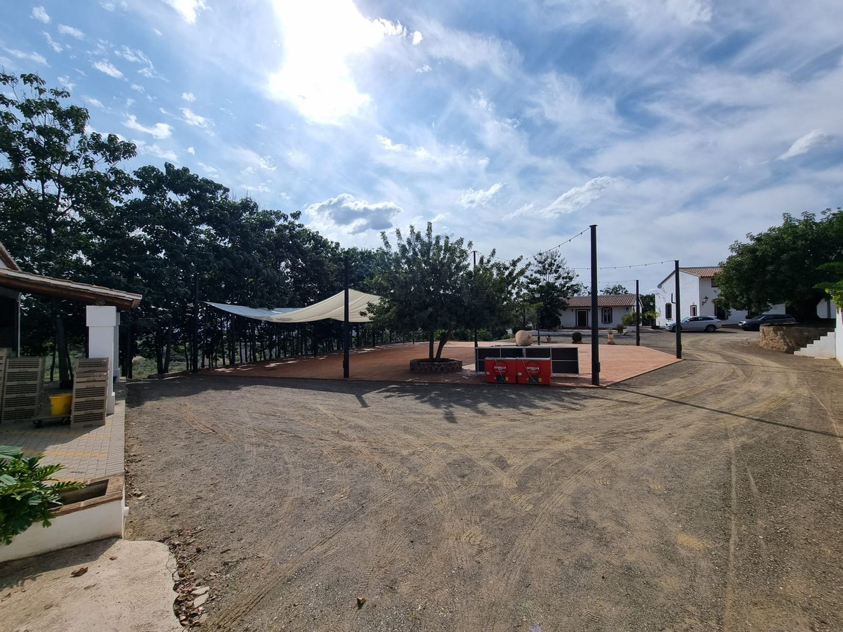 15 Bed Townhouse for sale in Málaga Costa Del Sol, Málaga, Spain