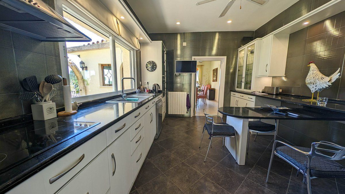 5 Bed Townhouse for sale in Altea Costa Blanca, Alicante, Spain