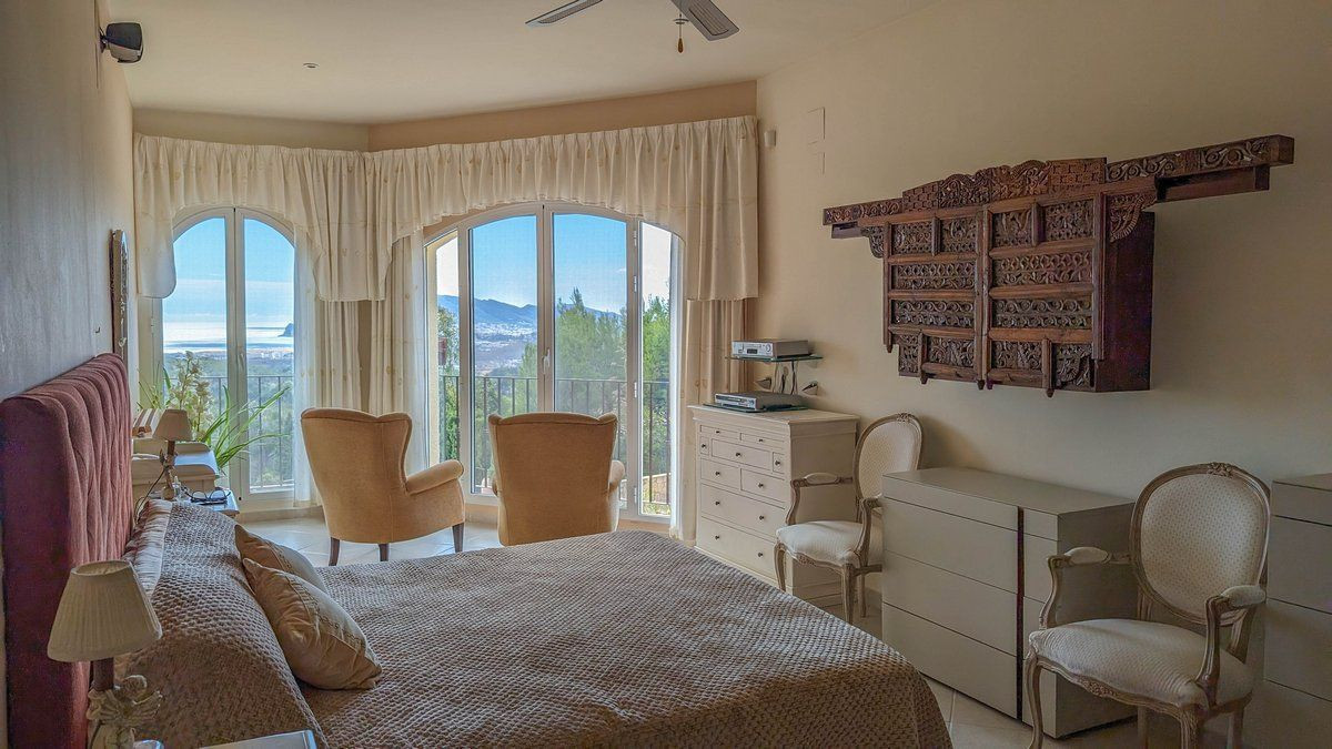 5 Bed Townhouse for sale in Altea Costa Blanca, Alicante, Spain