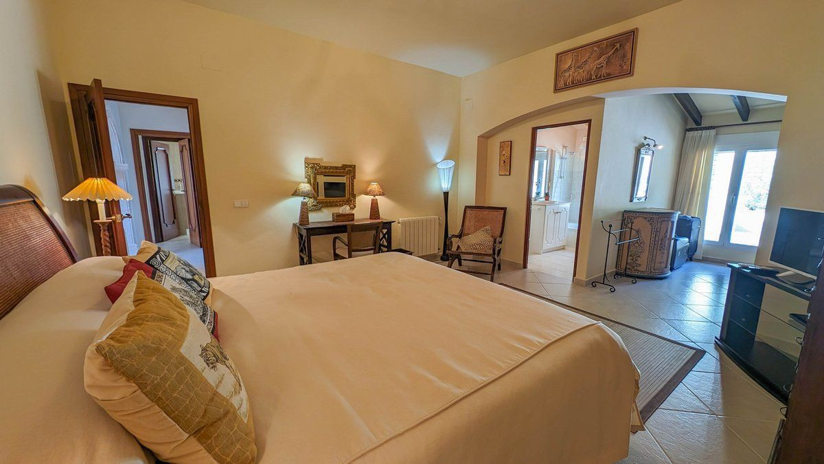 5 Bed Townhouse for sale in Altea Costa Blanca, Alicante, Spain