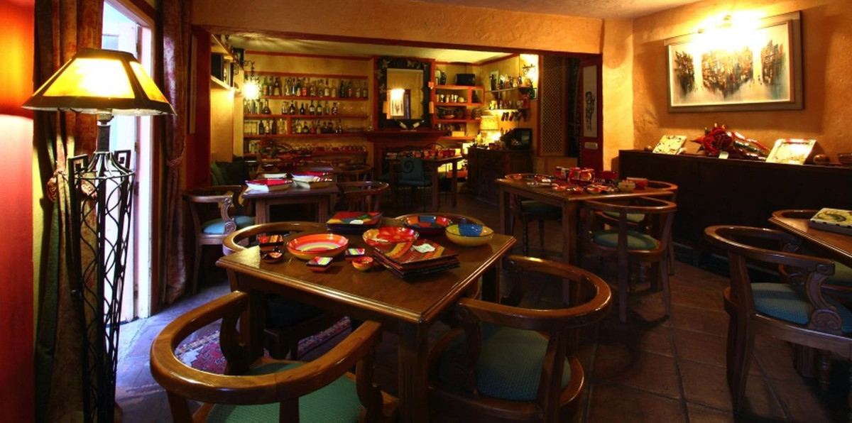 9 Bed Commercial unit for sale in Benahavís Costa Del Sol, Málaga, Spain