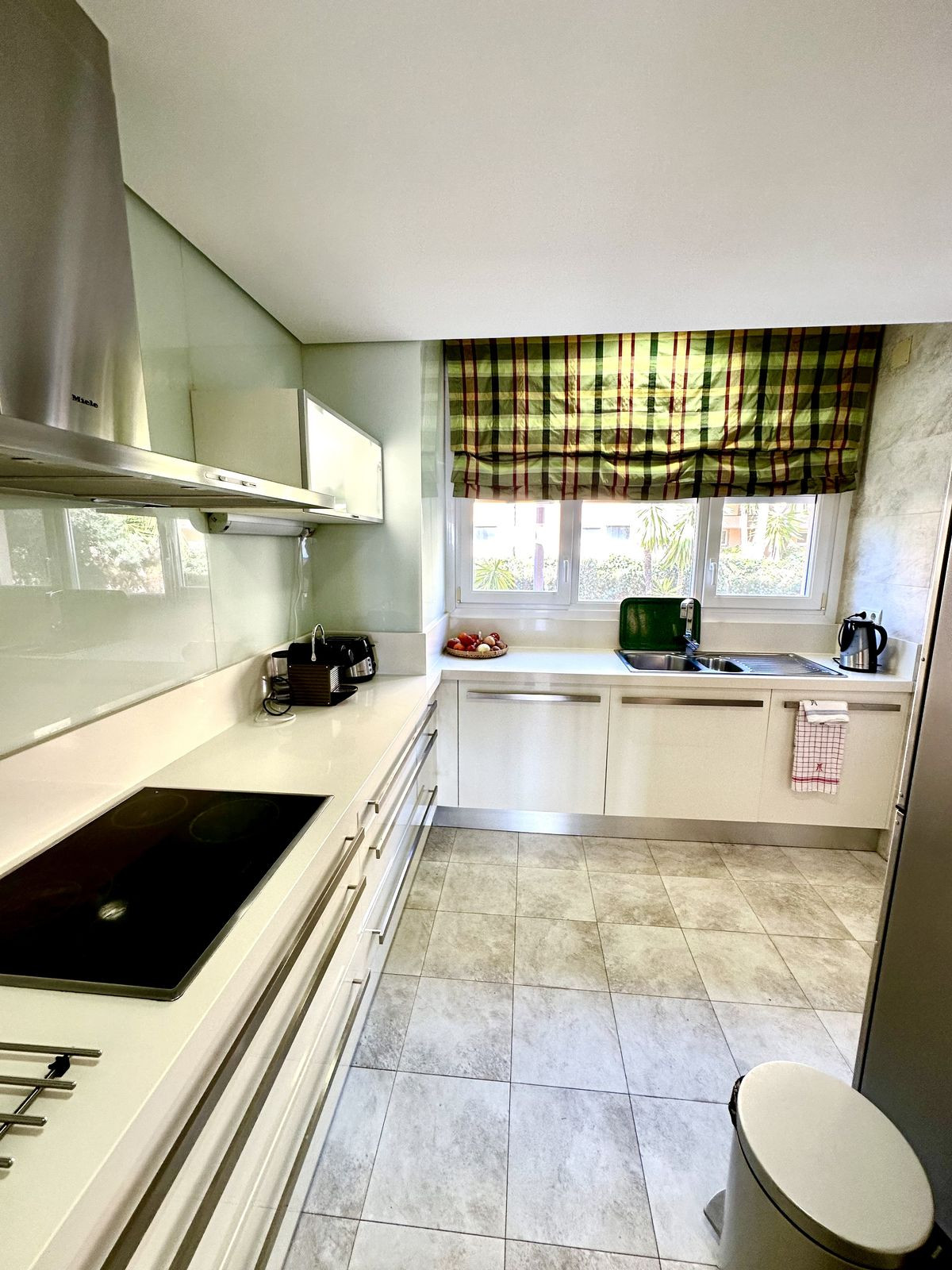 2 Bed Apartment for sale in Nueva Andalucía Costa Del Sol, Málaga, Spain