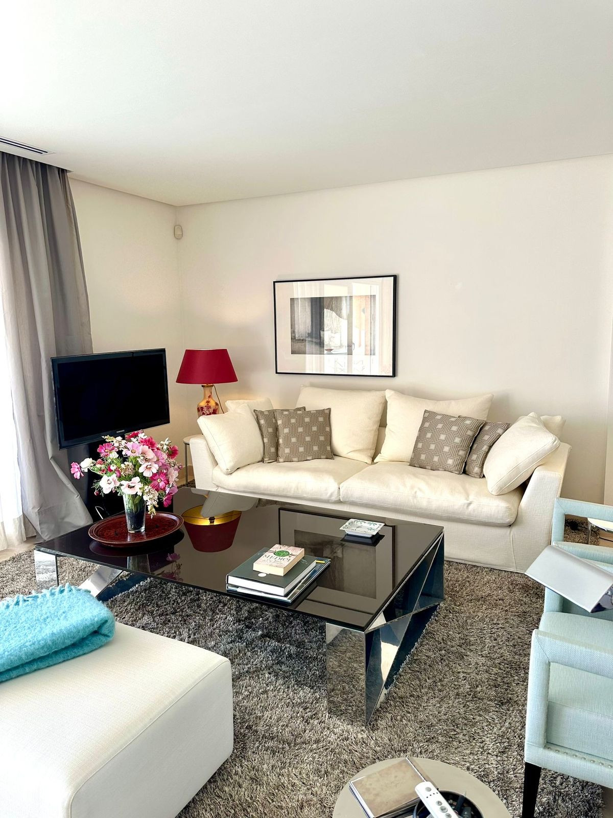 2 Bed Apartment for sale in Nueva Andalucía Costa Del Sol, Málaga, Spain