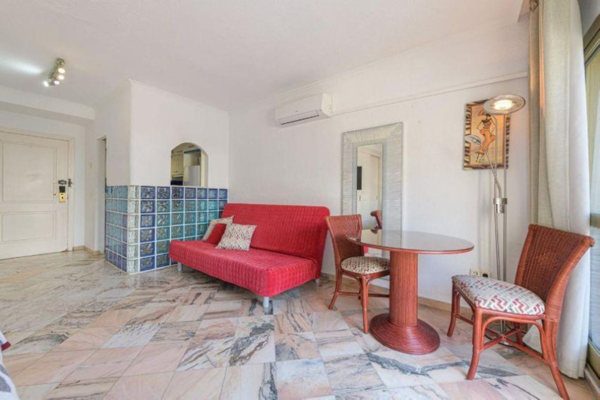 1 Bed Apartment for sale in Elviria Costa Del Sol, Málaga, Spain