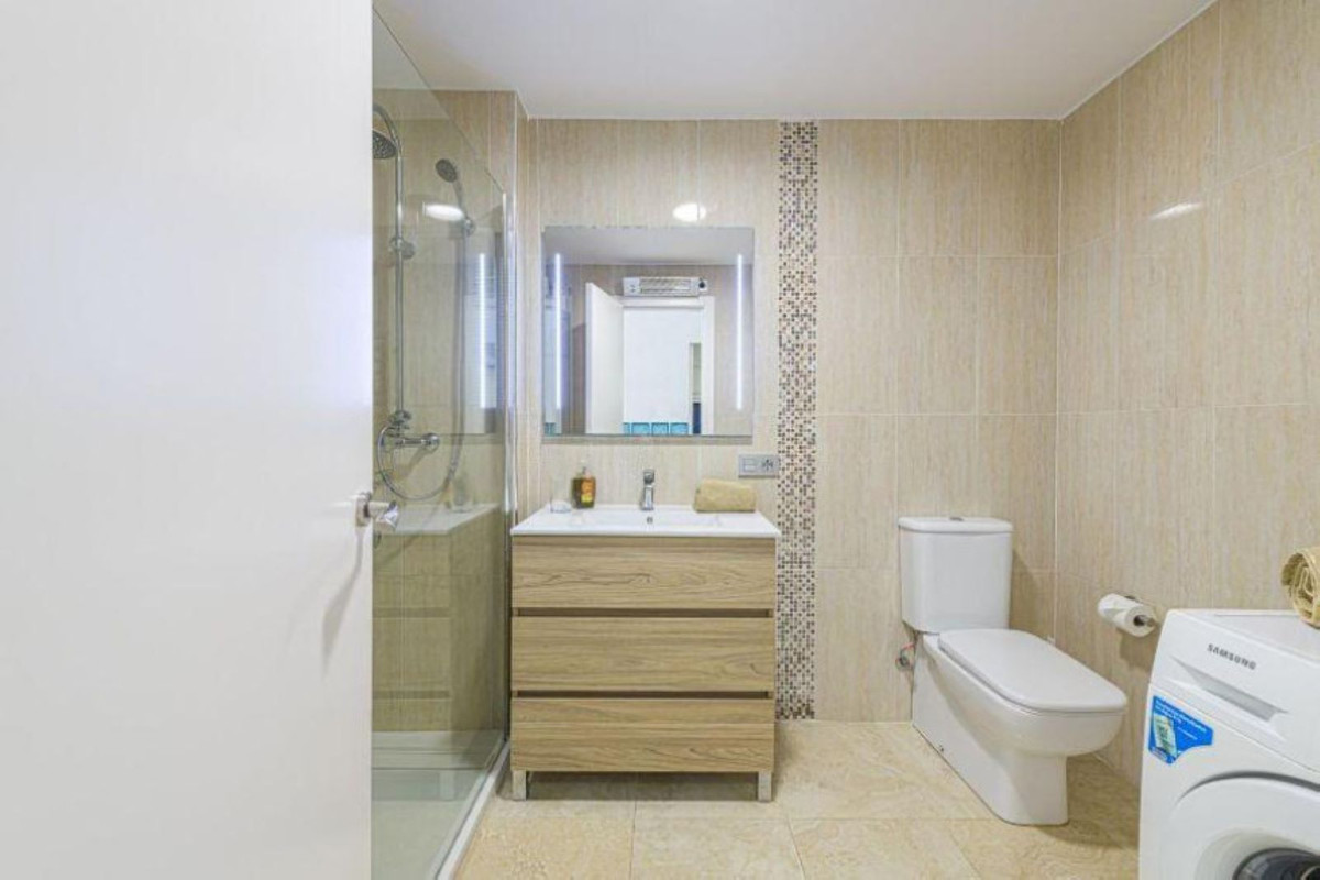 1 Bed Apartment for sale in Elviria Costa Del Sol, Málaga, Spain