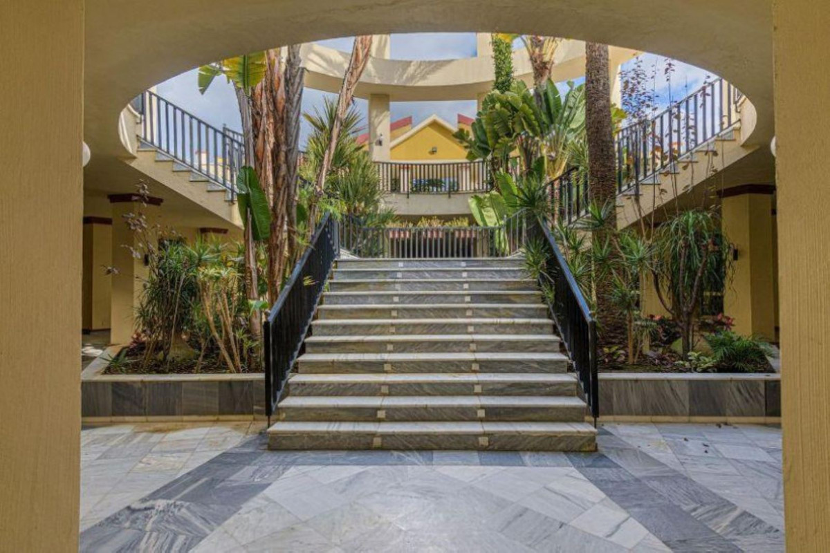 1 Bed Apartment for sale in Elviria Costa Del Sol, Málaga, Spain