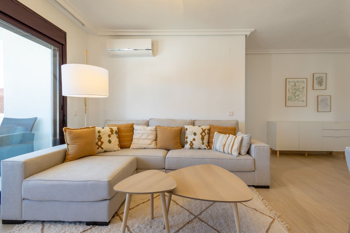 3 Bed Apartment for sale in Nueva Andalucía Costa Del Sol, Málaga, Spain