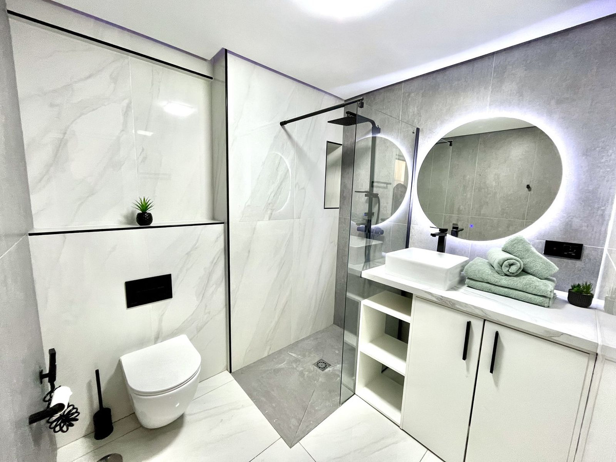 Se vende Apartamento Planta Media de 1 dormitorios en Costa Del Sol, Málaga, España