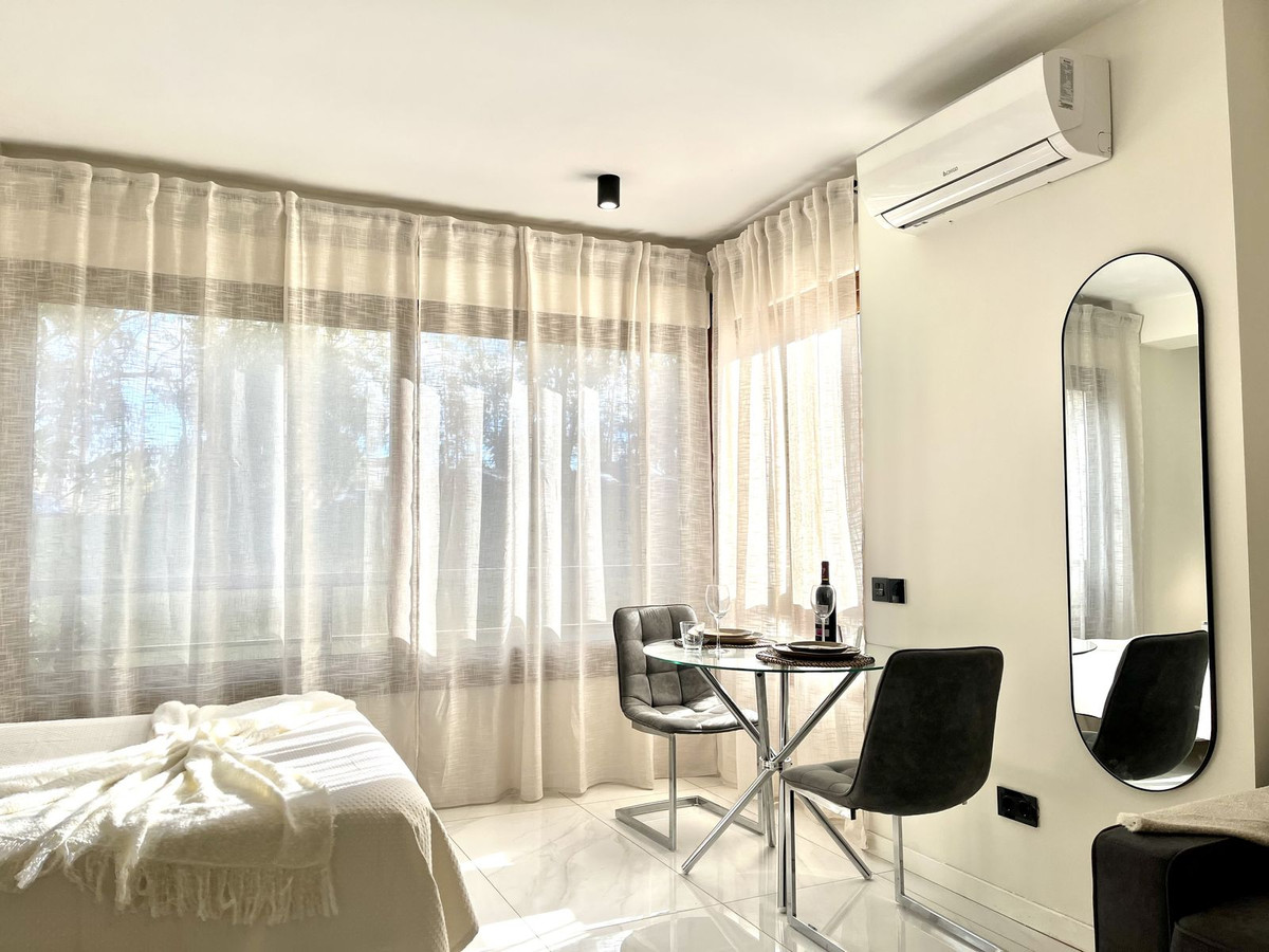 Se vende Apartamento Planta Media de 1 dormitorios en Costa Del Sol, Málaga, España