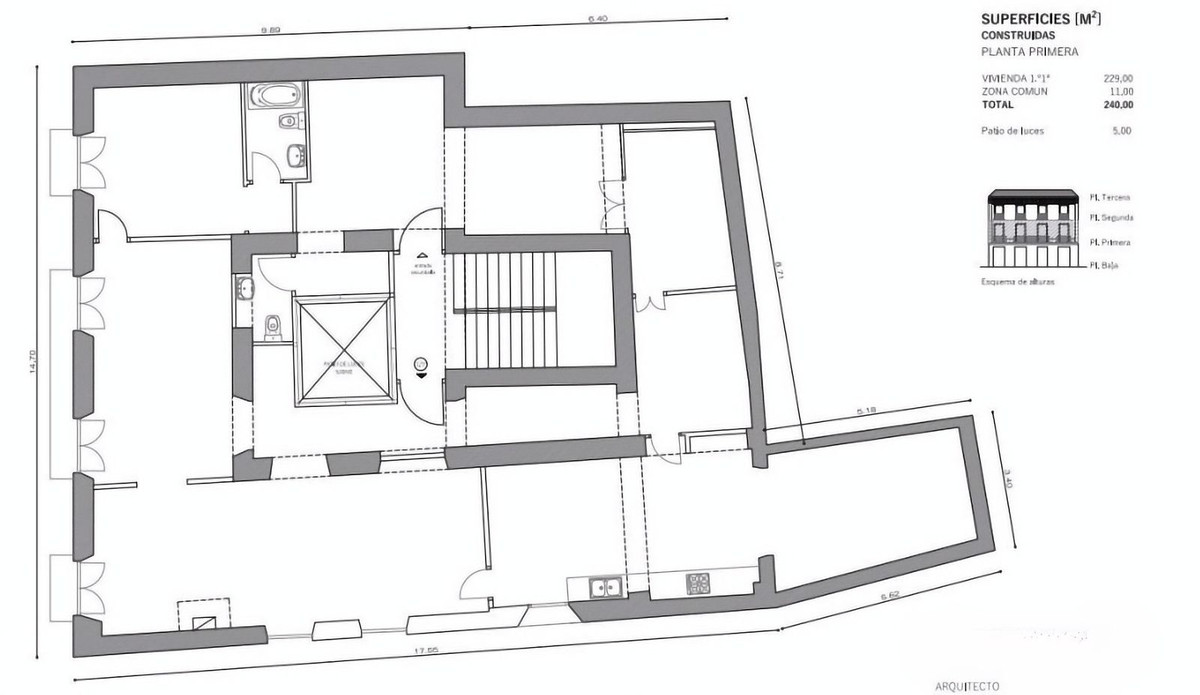 Se vende Edificio residencial de 12 dormitorios en Costa Del Sol, Málaga, España