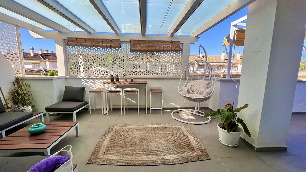 1 Bed Apartment for sale in Nueva Andalucía Costa Del Sol, Málaga, Spain